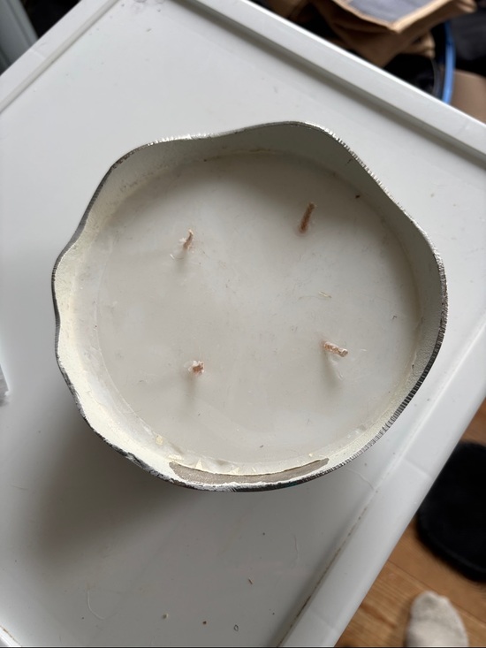 Other - White 4 Wick Decorative Candle in terra cotta silver bowl - Santal Musk